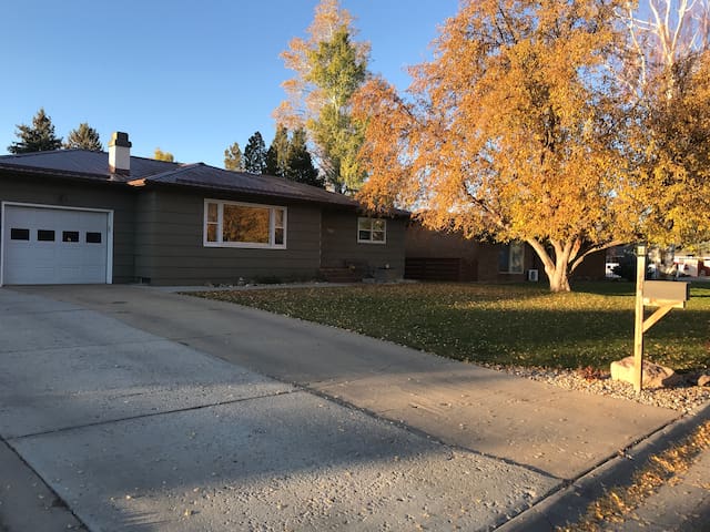 Comfortable, Clean, Close to Fairgrounds