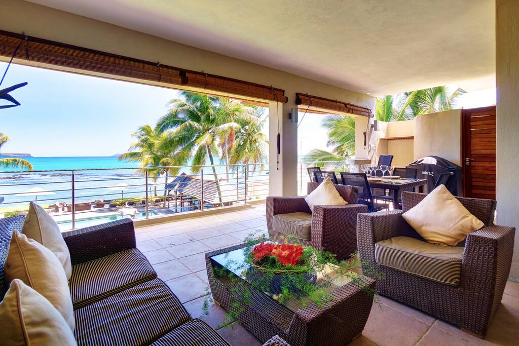 Magnificent sea views from well furnished patio's
