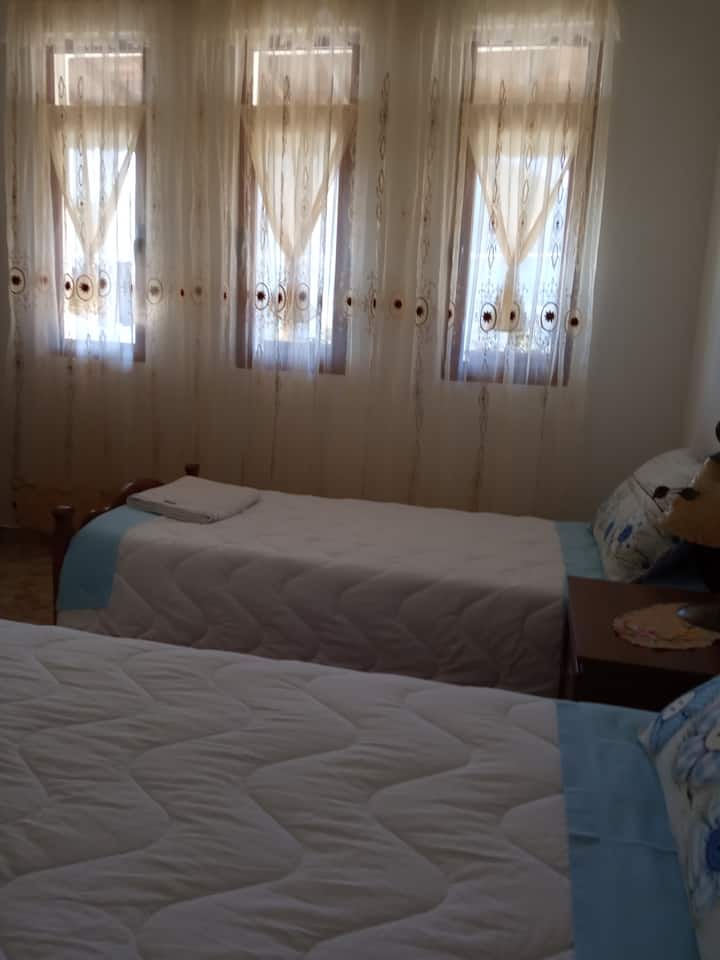 ორსაძინებლიანი ნომერი