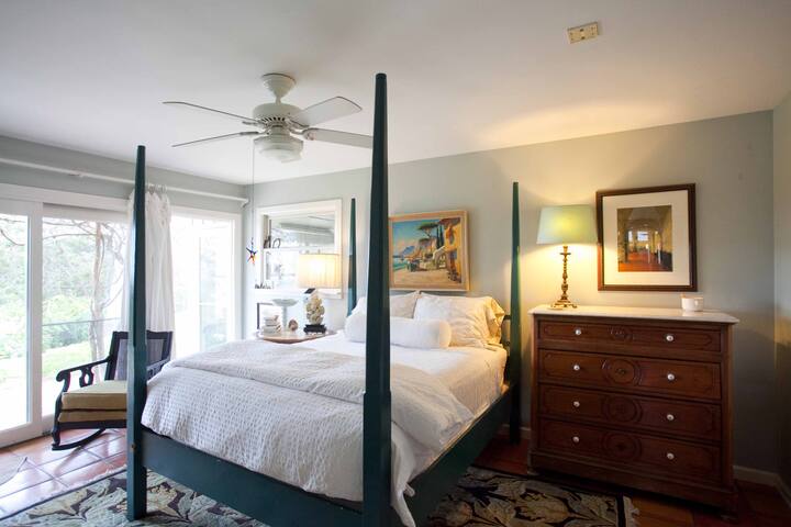 Hillside designer home,10 min.dwntn gallery image 3