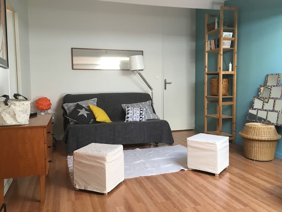Canapé lit dans la chambre