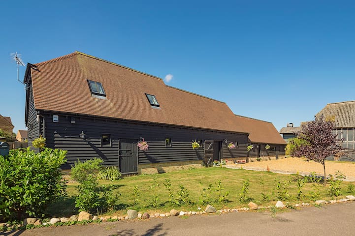 Airbnb Orwell Vacation Rentals Places To Stay England