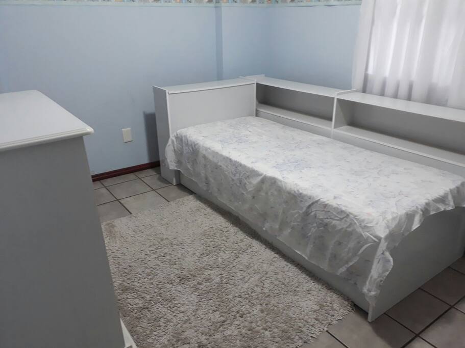Quarto com bicama