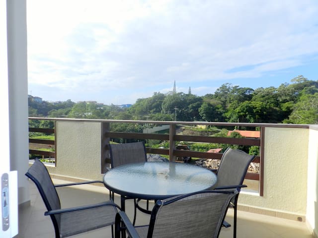 Colibri 4320, strategically located 1 Bdrm Condo