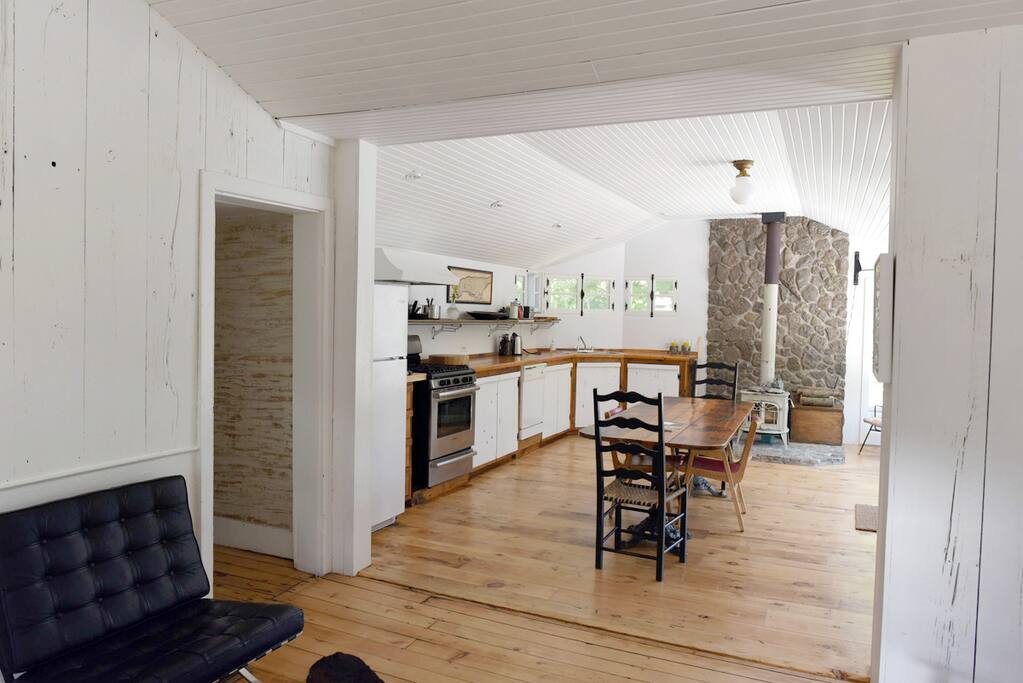 Shared dining/living rooms