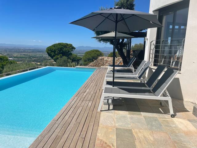 Villa Mirador Roses-panoramic views-10x4m pool gallery image 4