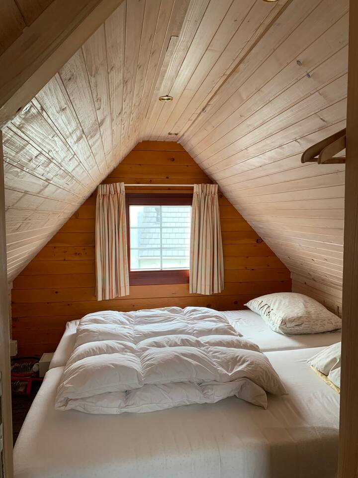 Schlafzimmer 2