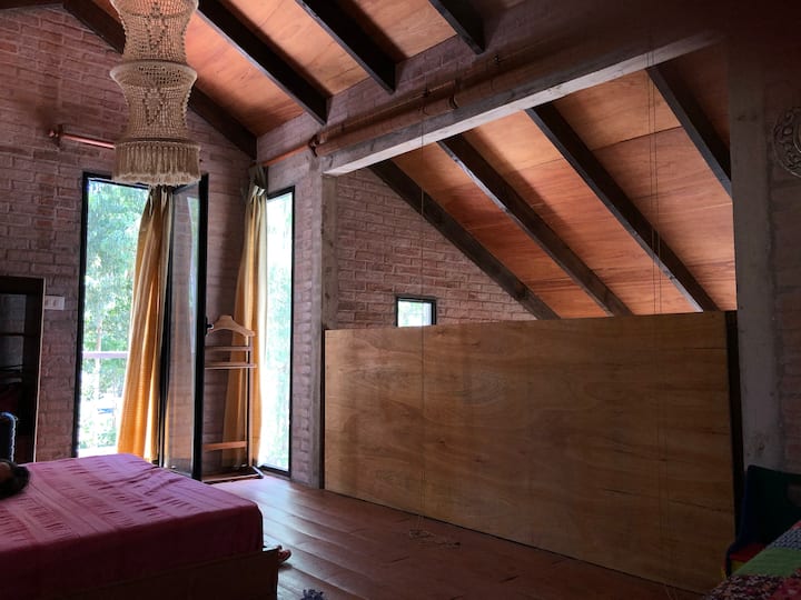 Dormitorio - entrepiso que balconea al living