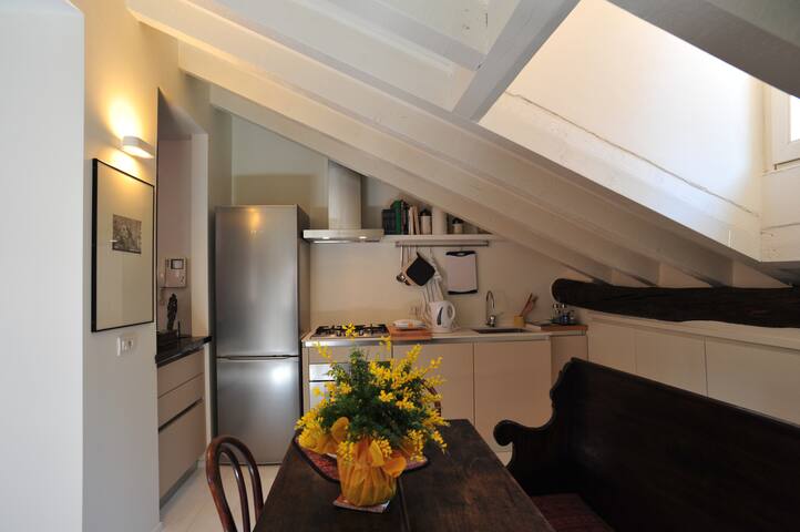 homey apartment with three bedrooms gallery image 3