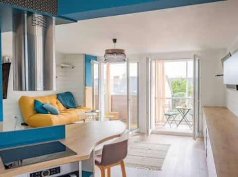 Popular Airbnb listing: Studio a short walk to the beach in Roscoff