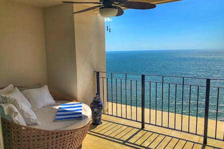 Stunning Ocean Front View 22nd Floor CASA DON ROMO