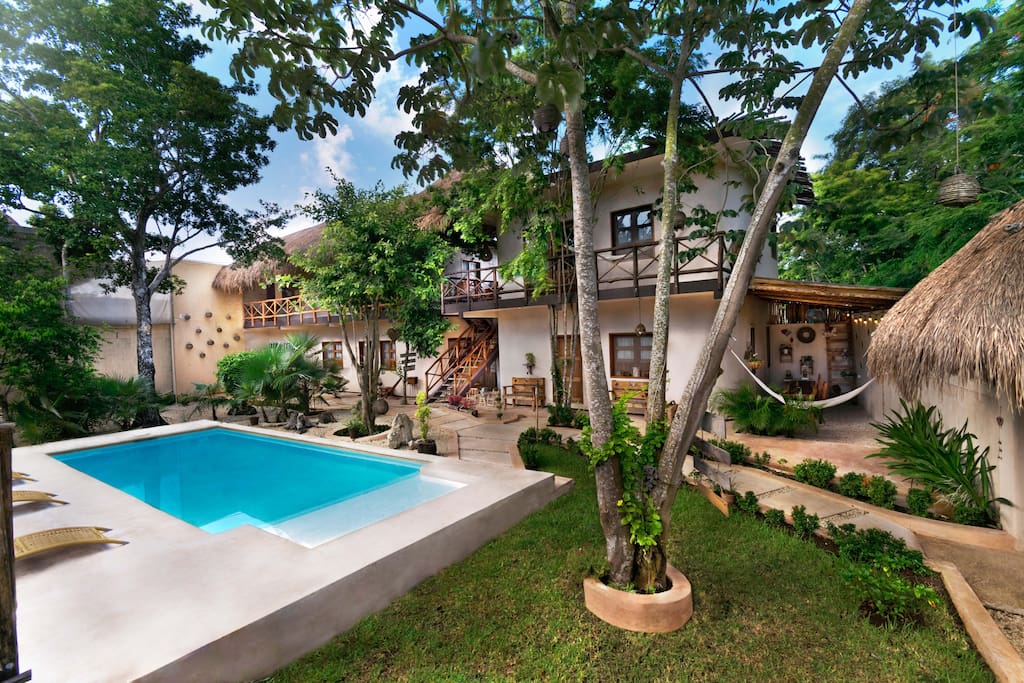 Aldea Tzalam Tulum / Beautiful property in the heart of Tulum / Pool / Sun beds / beautiful outdoors / free bicycles