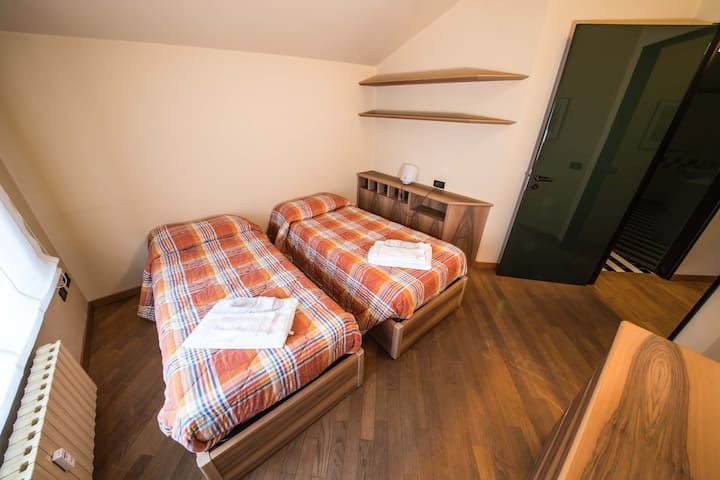 Двокреветна соба