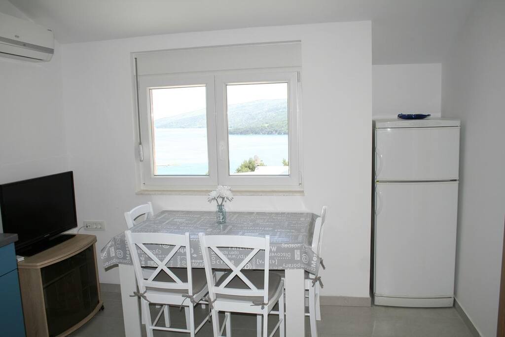Dining room, Surface: 8 m²