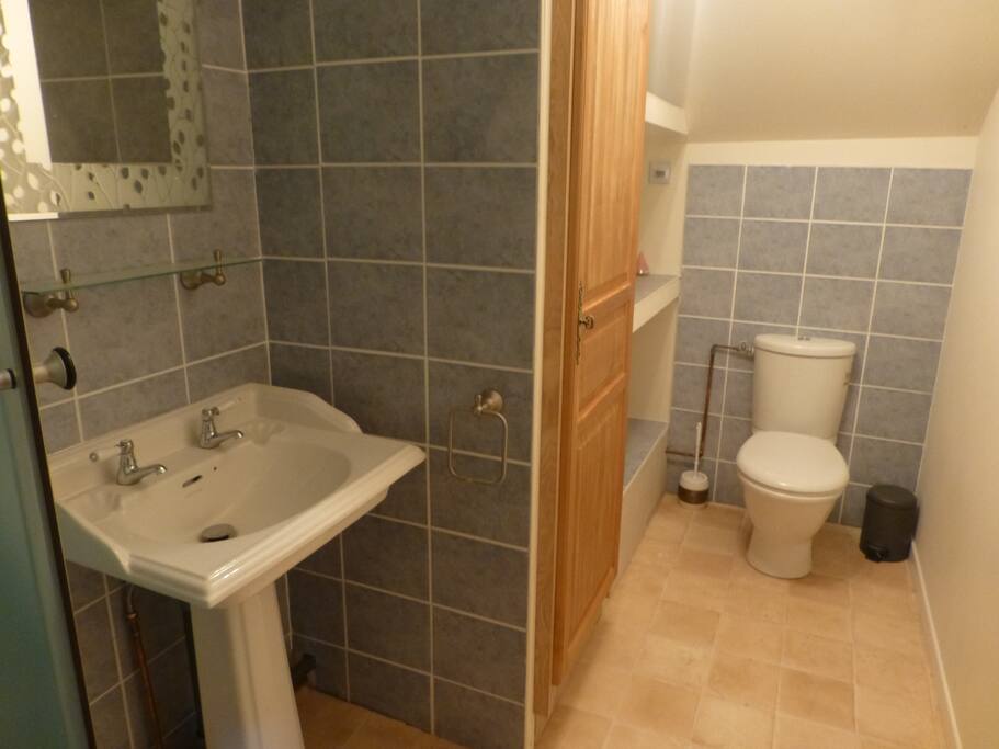La salle de bain du haut