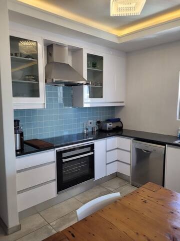 Beach Living, Beachfront gallery image 3