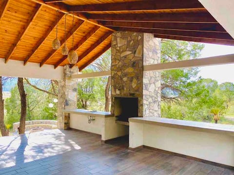 A relaxing cabin with family and friends