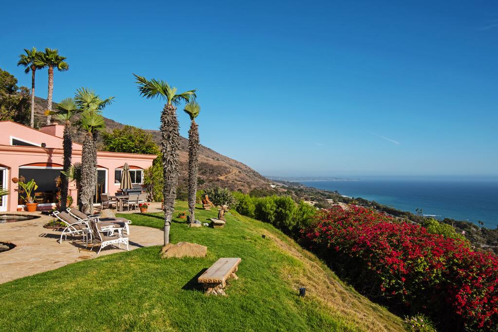 View ocean and mountain