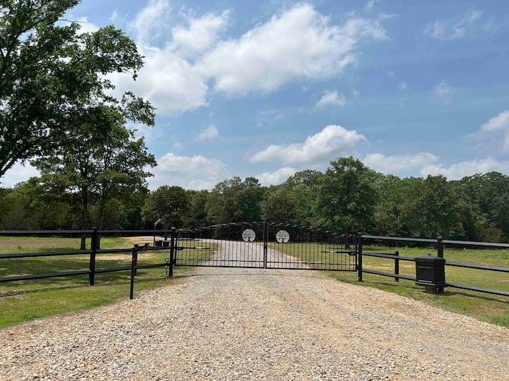 Lake Bonham Vacation Rentals & Homes Texas, United States Airbnb