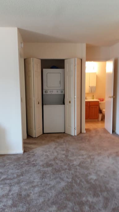 Private washing machine and dryer