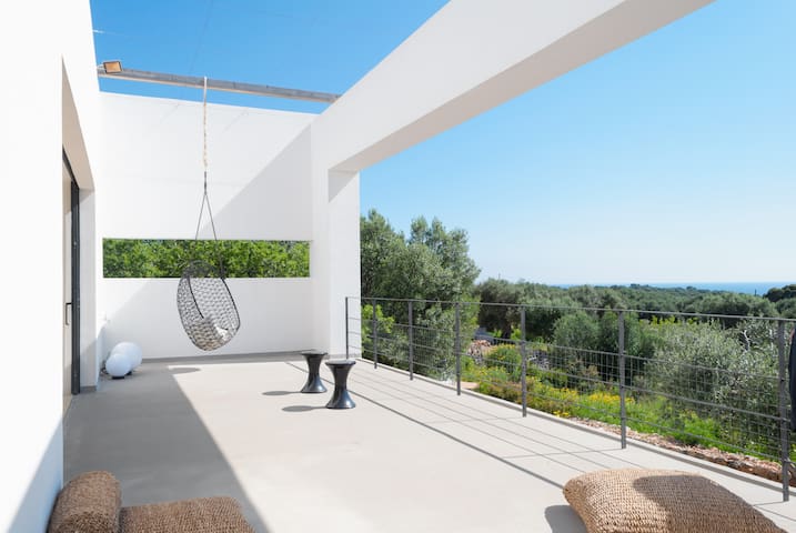 Sea view modern house near Leuca