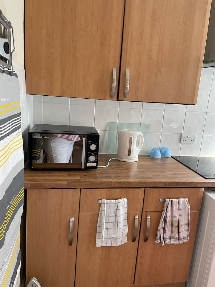 Rosie’s Retreat Westcliff Room 6 - Southend-on-Sea