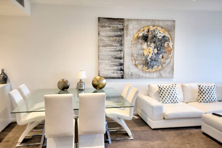 Prima Tower Level 52 by Casino gallery image 4