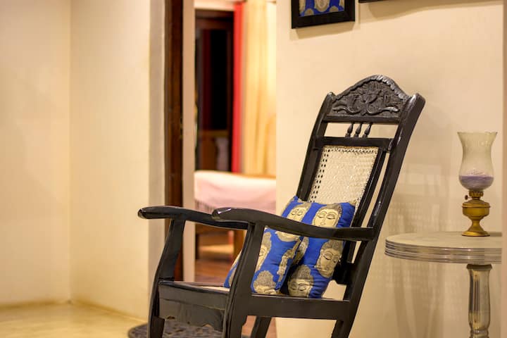 Living room image 9