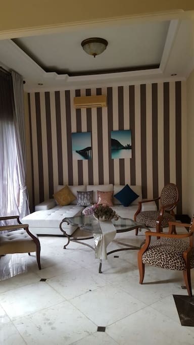 guest room