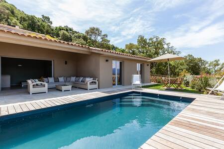 VILLA ZIGLIONE - 3CH PISCINE PRIVEE CHAUF. VUE MER