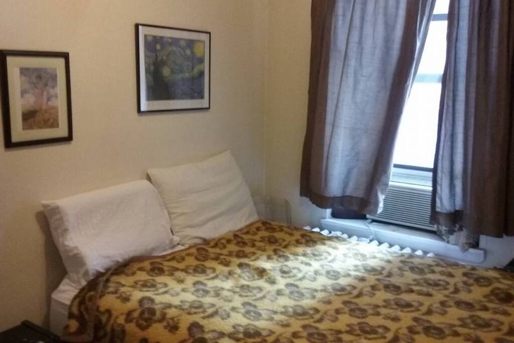 Bedroom with queen size bed, has enough closet space