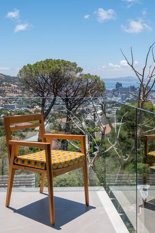 Luxury Villa Higgovale 360° Views | solar backup gallery image 2