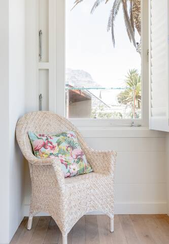 Breathe the Sea Air from a Chic Camps Bay Hideaway gallery image 5