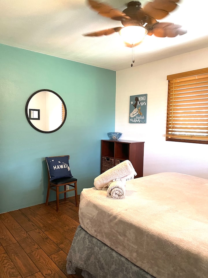 Queen Bedroom #2