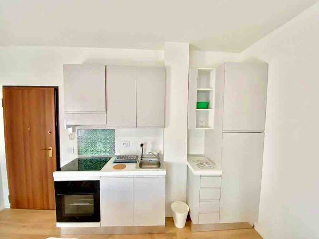 [Spacious apartment] Comfort+Free parking gallery image 2