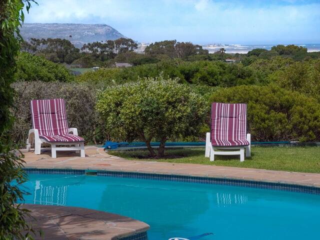 Noordhoek Beach Cottage gallery image 3