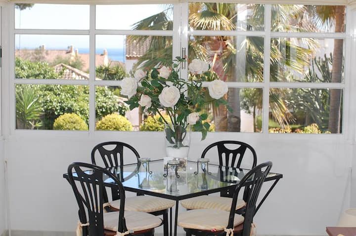 Charming Townhouse In Costabella - Marbella