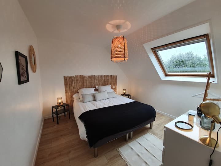 Bedroom 6 - Floor