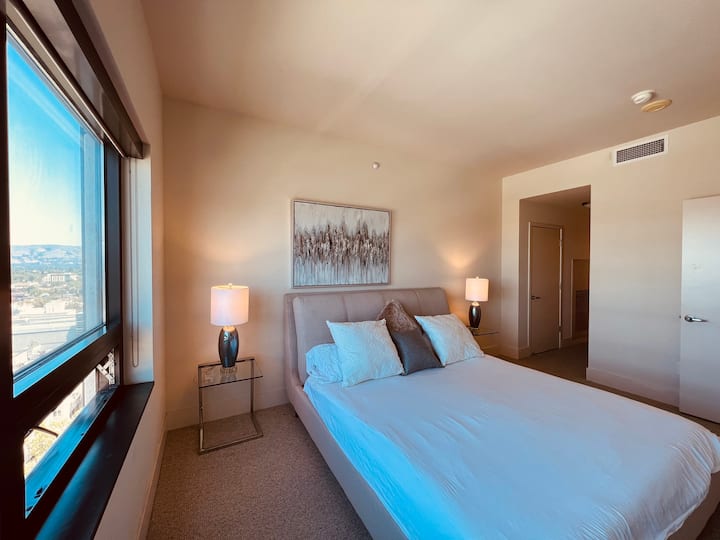 Luxury at the 88 - Condominiums for Rent in San Jose, California