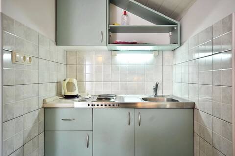 Popular Airbnb listing: Omis-Michy Apartments A3 in Omiš