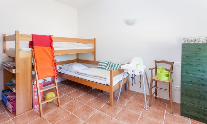 Bedroom 2 beds on the ground floor