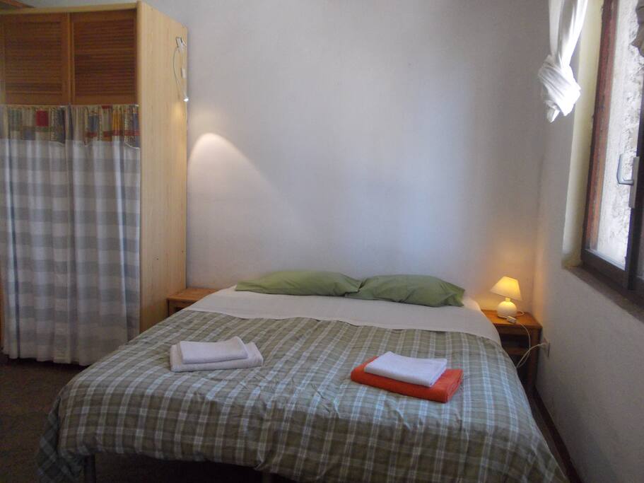 Le lit double qui peut être divisé en 2 lits simples