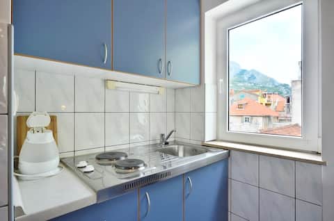 Popular Airbnb listing: Omis-Michy Apartments A1 in Omiš