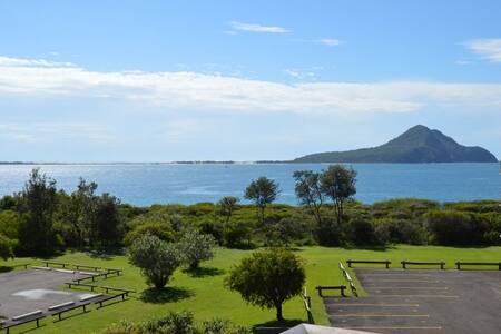 Awesome Water Views of Shoal Bay!!