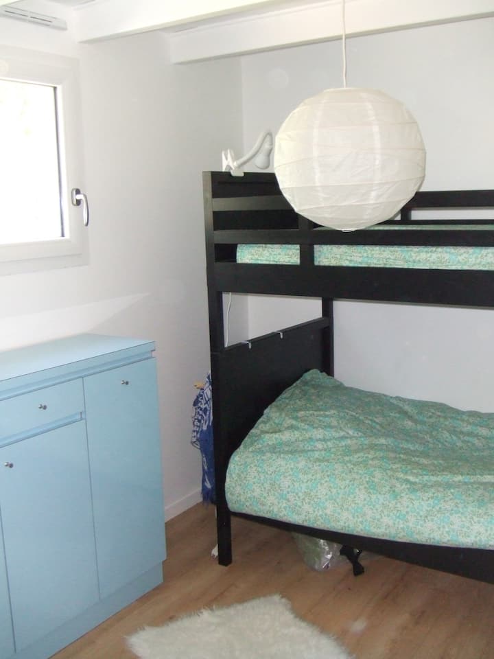 卧室1 ，适合儿童双层床