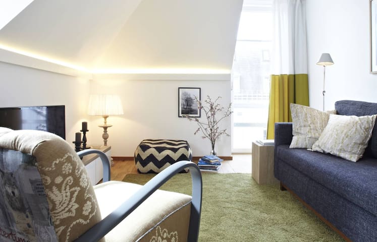 Sunshine, space and a touch of royalty