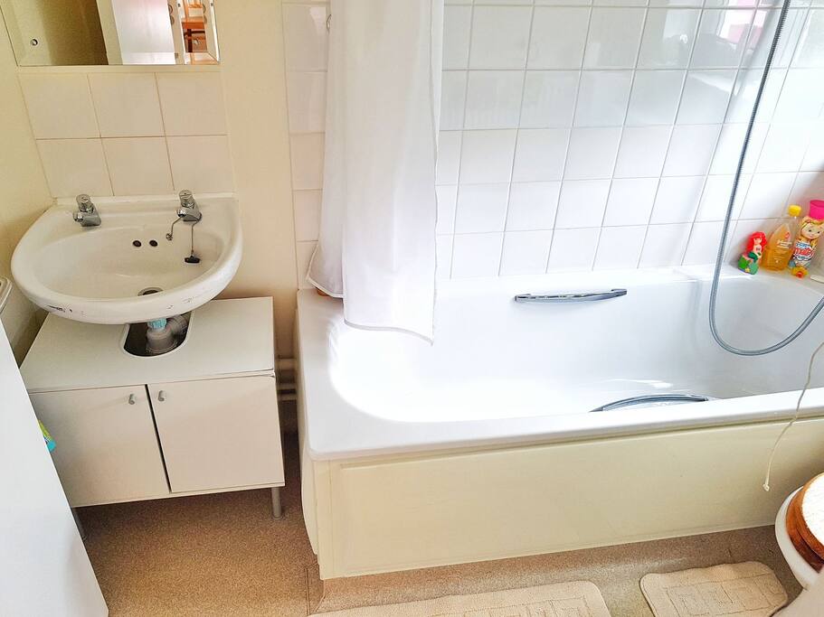 Bathroom to Bedroom No 1