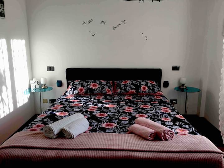 غرفة النوم 1