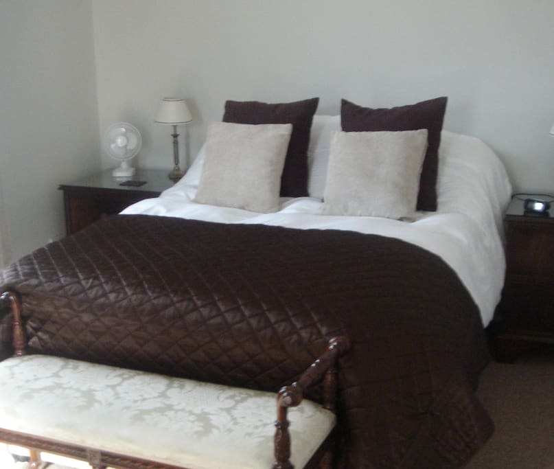 Bed And Breakfast Chertsey Bed And Breakfast Chertsey