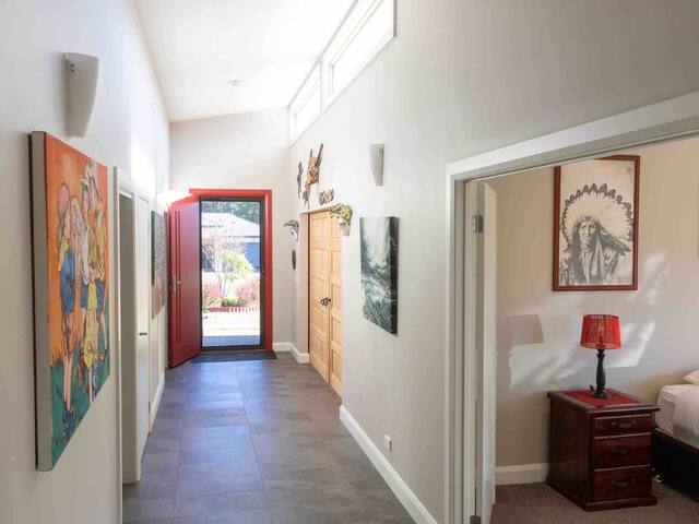 OZONE BEACH HOUSE gallery image 4